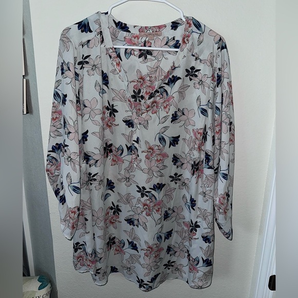 Gibson Latimer 3/4 Sleeve Relaxed Blouse - Picture 1 of 4